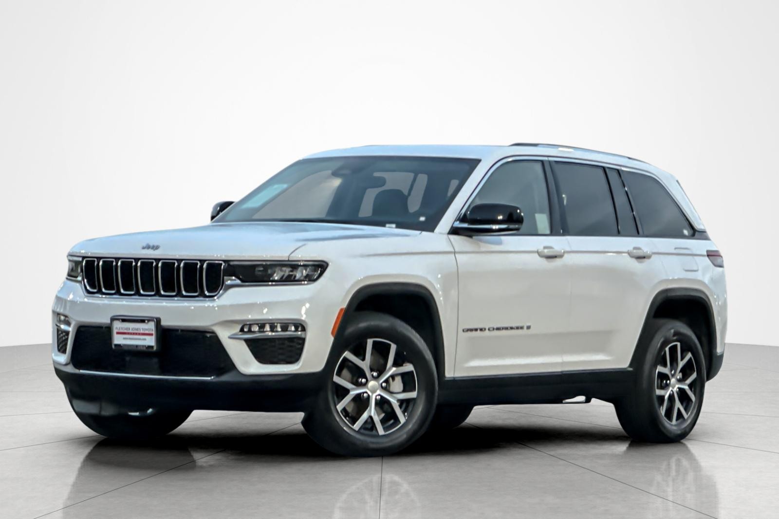 2023 Jeep Grand Cherokee Limited's photo