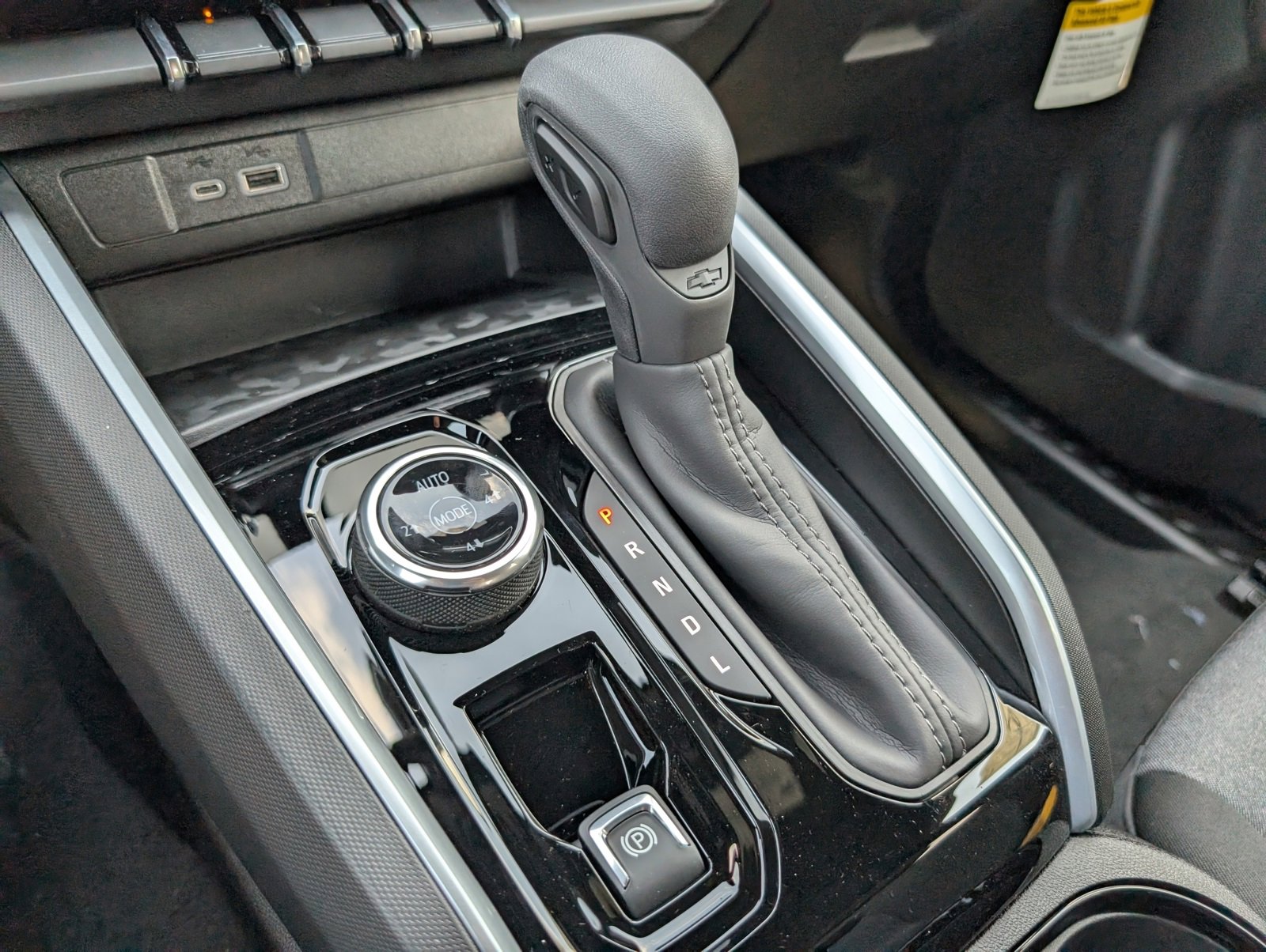2026 Chevrolet Colorado Trail Boss photo 12