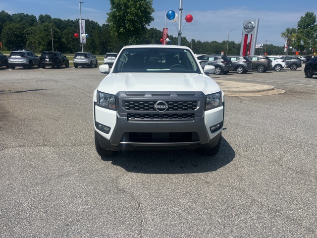 2025 Nissan Frontier Crew Cab SV photo 2