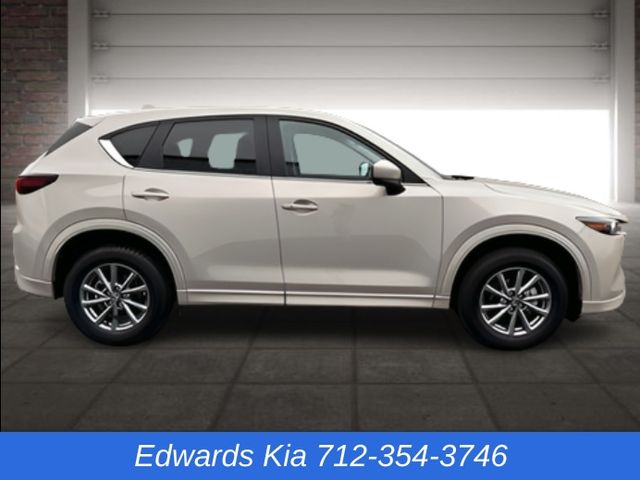 2025 Mazda CX-5 2.5 Select photo 2