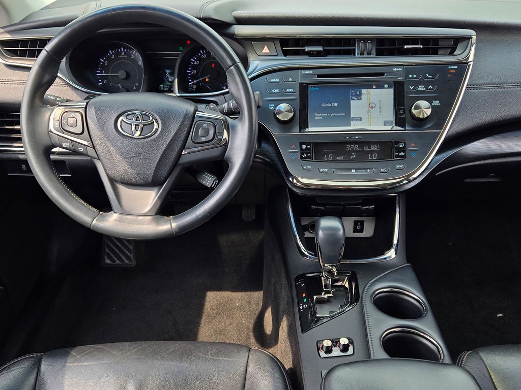 2016 Toyota Avalon Touring photo 15