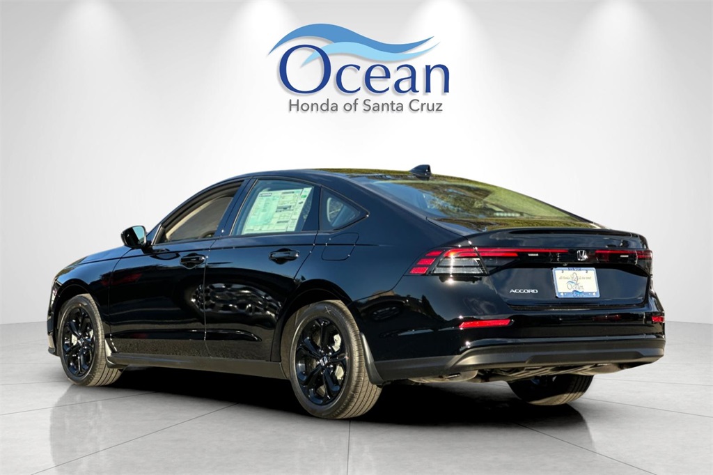 2025 Honda Accord SE photo 3