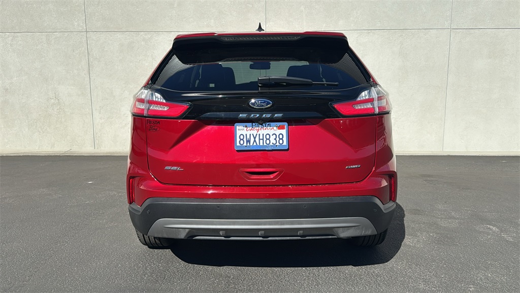 2022 Ford Edge SEL photo 3