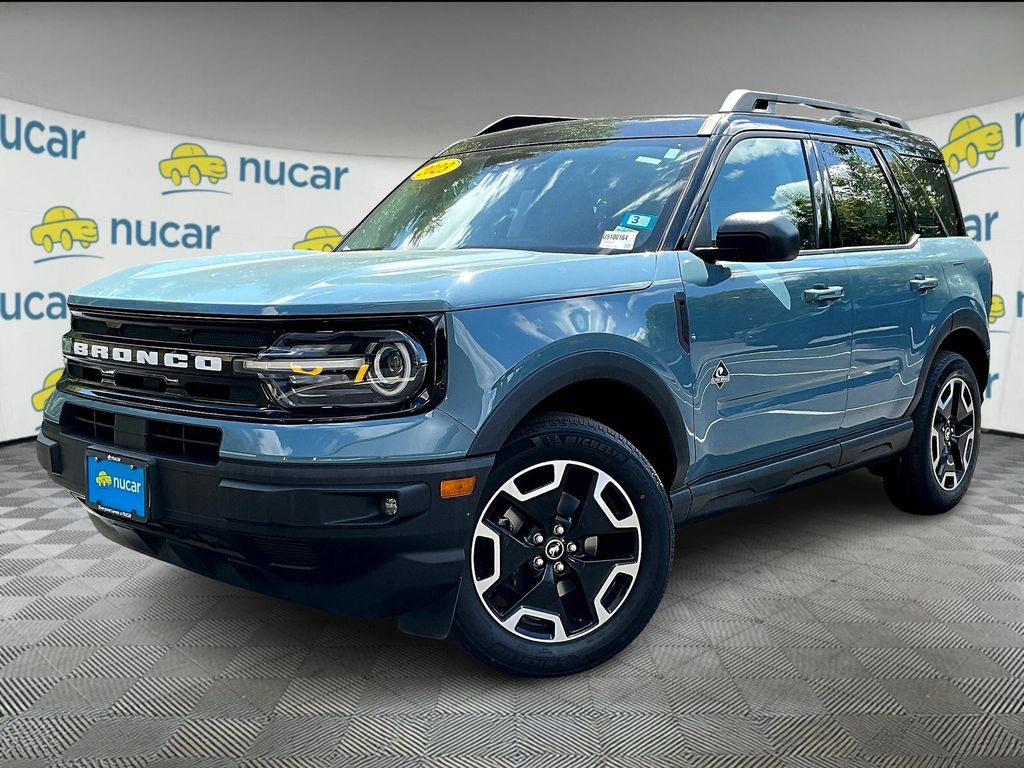 2023 Ford Bronco Sport Outer Banks photo 3