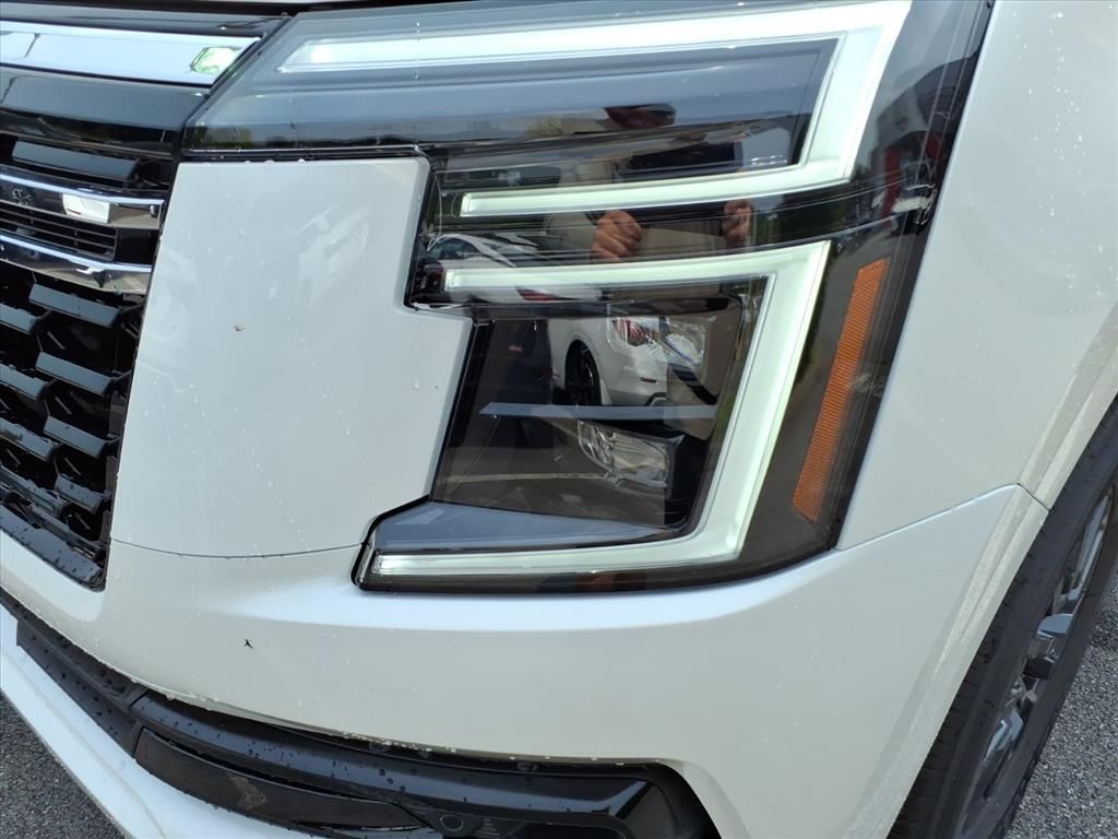 2026 Nissan Armada SV photo 9