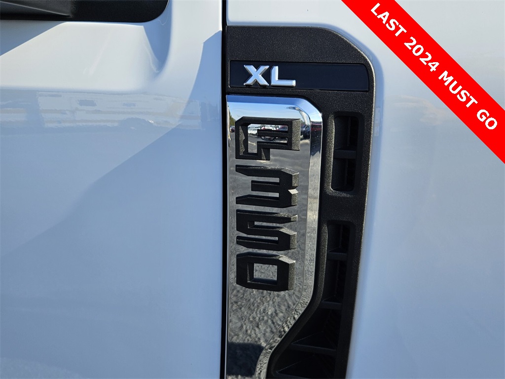 2024 Ford F-350 XL photo 14