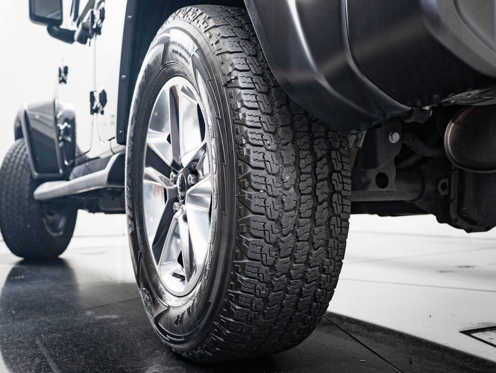 2022 Jeep Wrangler Unlimited Sahara photo 31