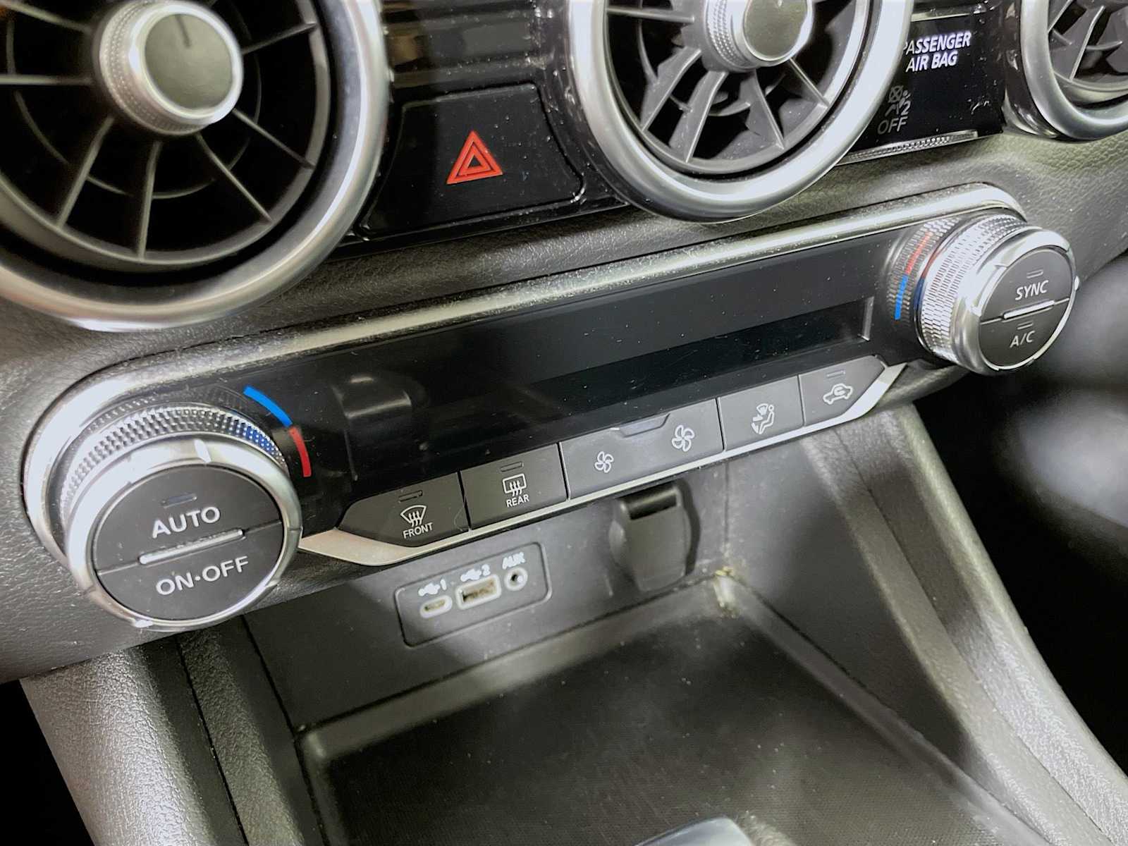 2021 Nissan Sentra SV photo 13