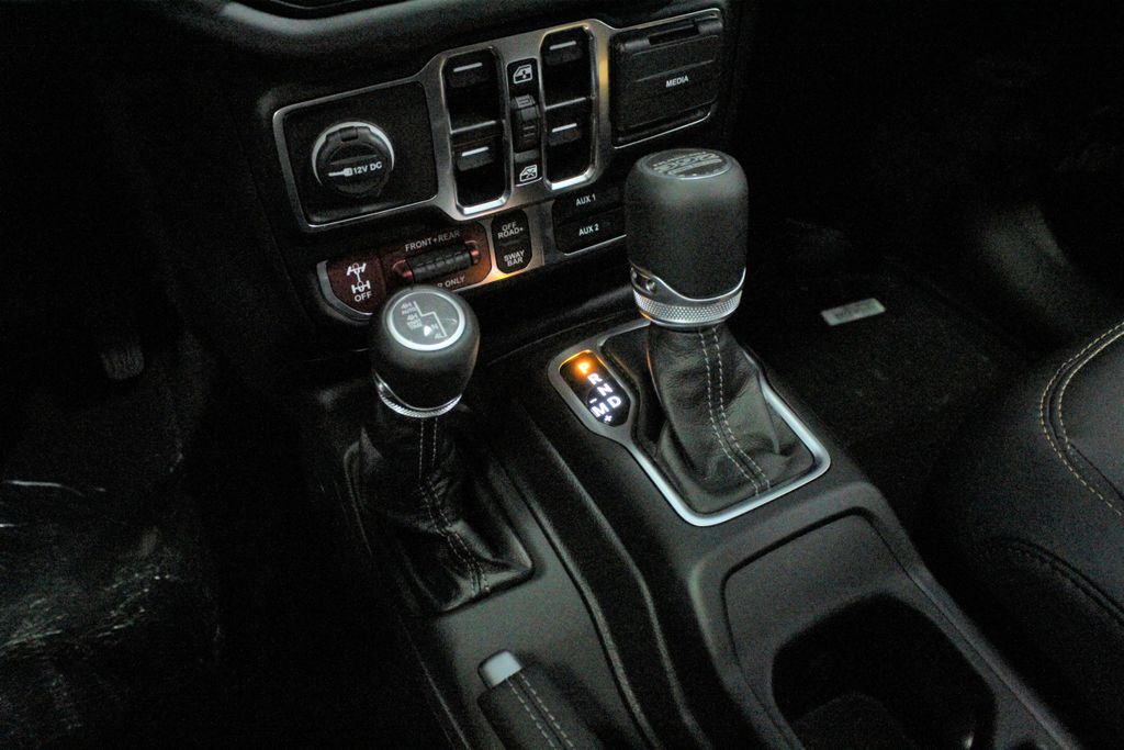 2024 Jeep Wrangler Rubicon 392 photo 11