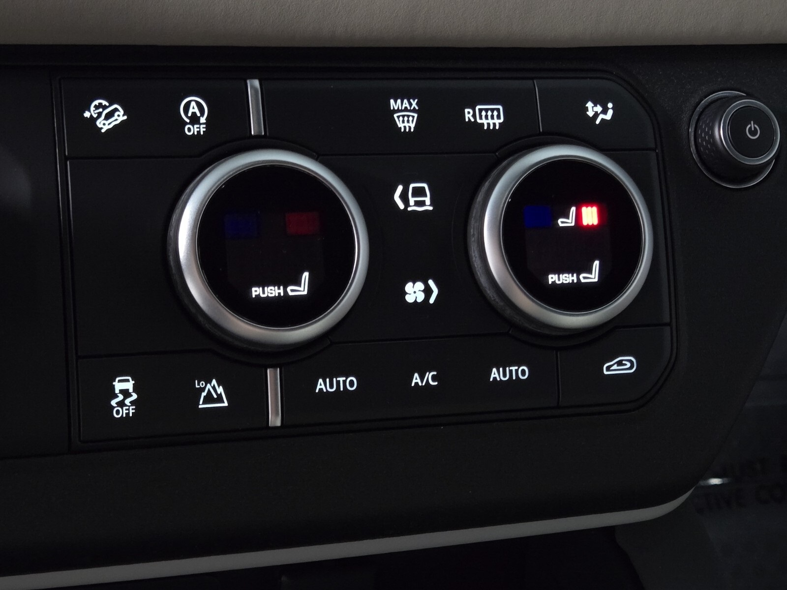 2023 Land Rover Defender 90 X-Dynamic SE photo 27