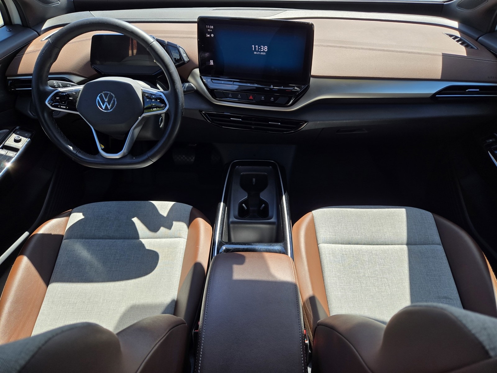 2023 Volkswagen ID.4 Pro photo 11