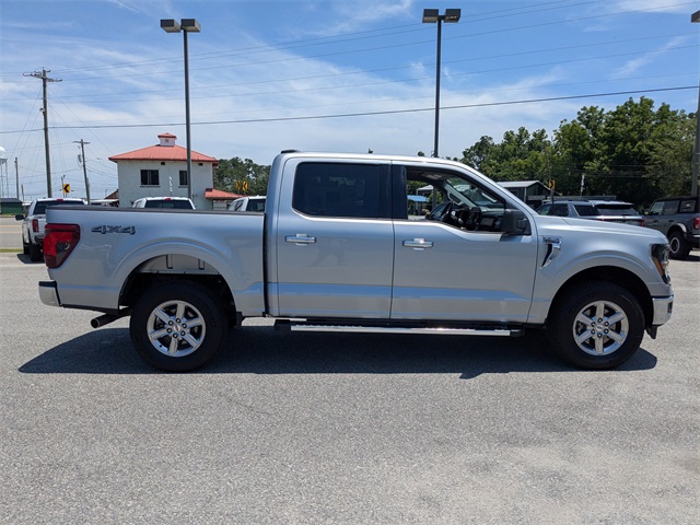2024 Ford F-150 XLT photo 3