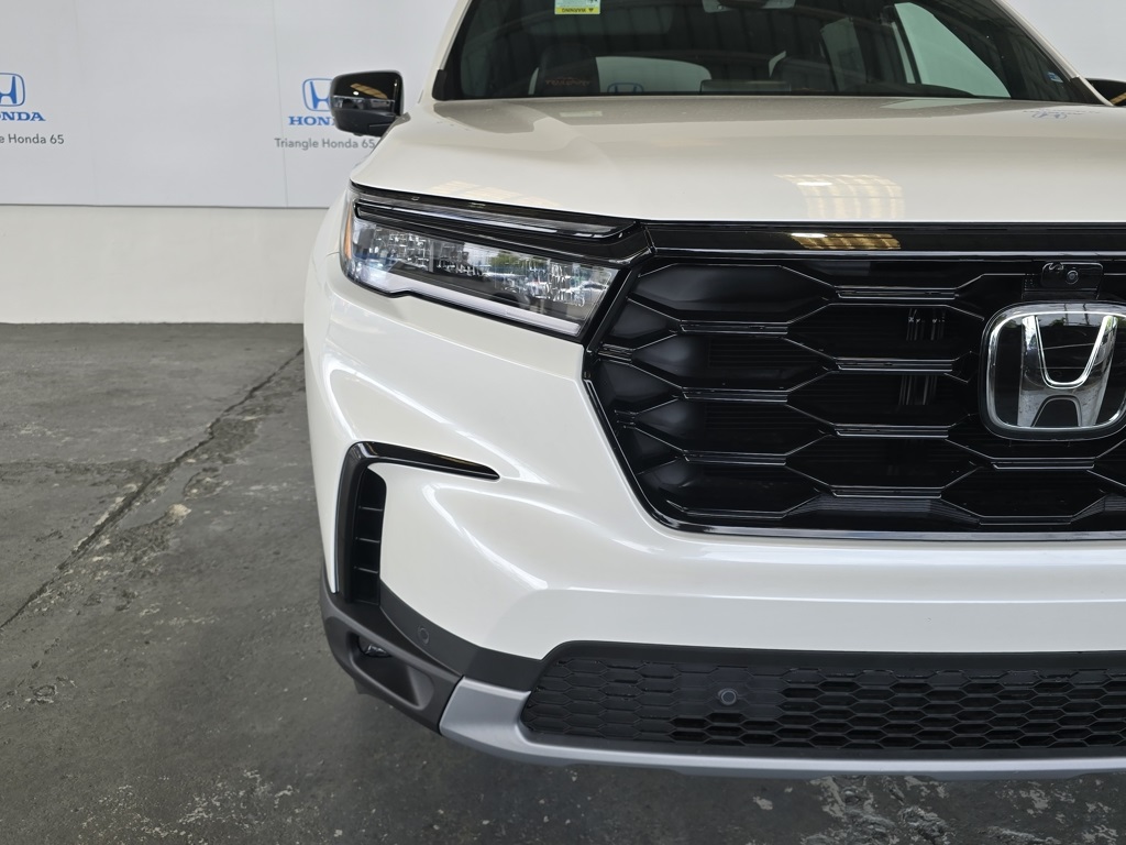 2025 Honda Pilot TrailSport photo 43