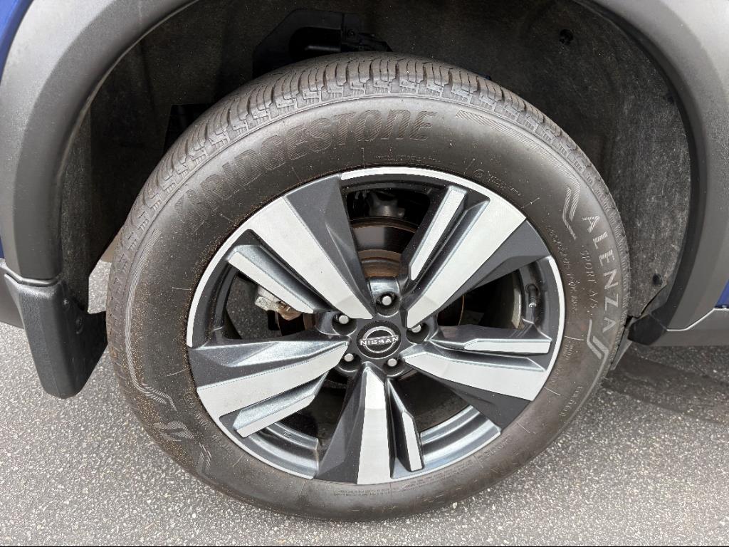 2023 Nissan Rogue SL photo 23