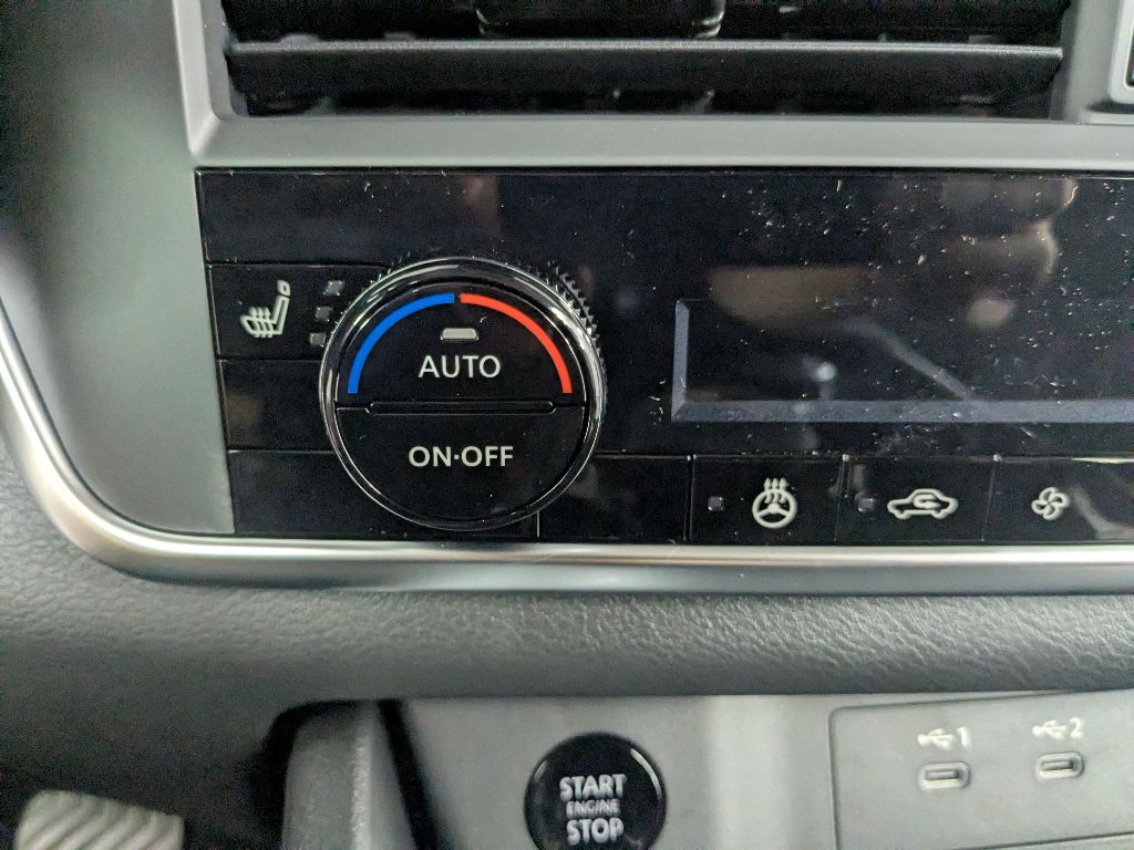 2026 Nissan Rogue SV photo 21