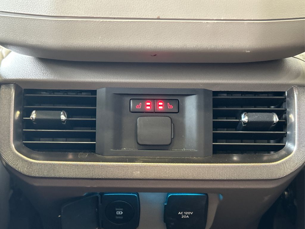2024 Ford F-150 Platinum photo 38