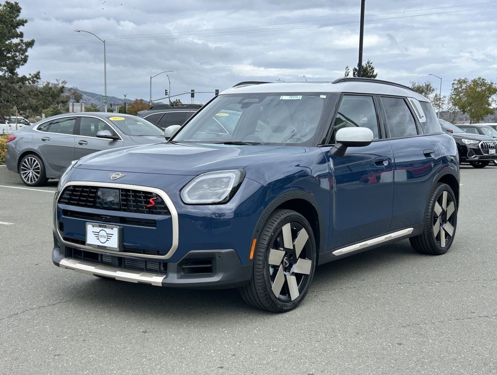 2026 MINI Countryman S's photo