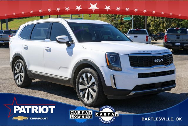 2022 Kia Telluride S's photo