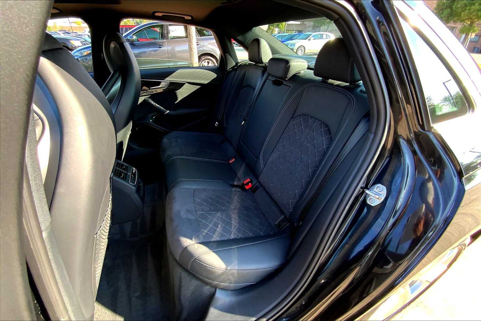 2022 Audi S4 Base Premium Plus photo 18