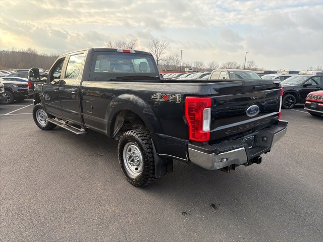 2019 Ford F-350 XL photo 4
