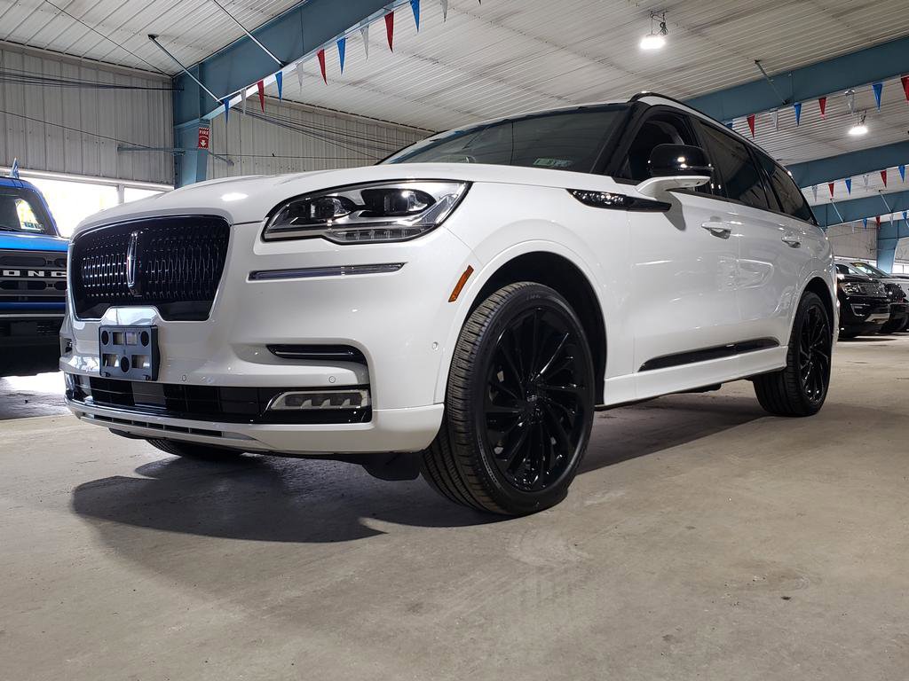 2024 Lincoln Aviator Reserve photo 3