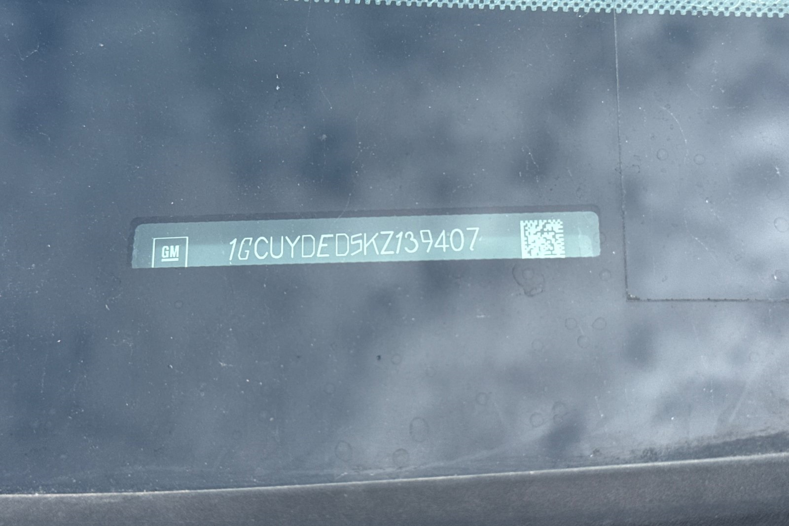 2019 Chevrolet Silverado 1500 LT photo 2