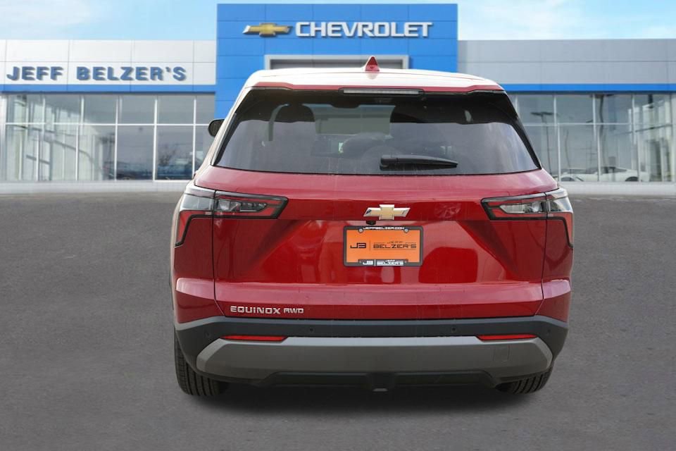 2026 Chevrolet Equinox LT photo 2