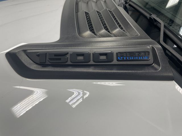 2025 Ram 2500 Big Horn photo 35