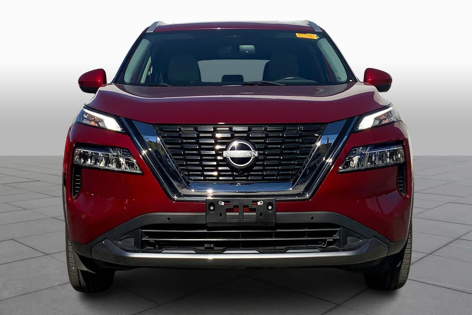 2023 Nissan Rogue SL photo 3