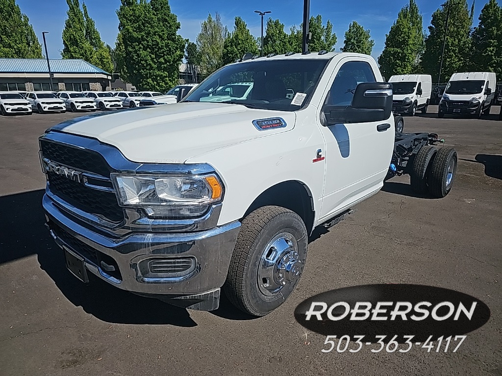 2024 RAM Ram 3500 Chassis Cab Tradesman's photo