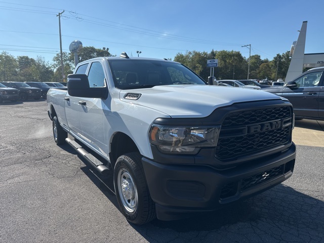 2024 Ram 2500 Tradesman photo 2