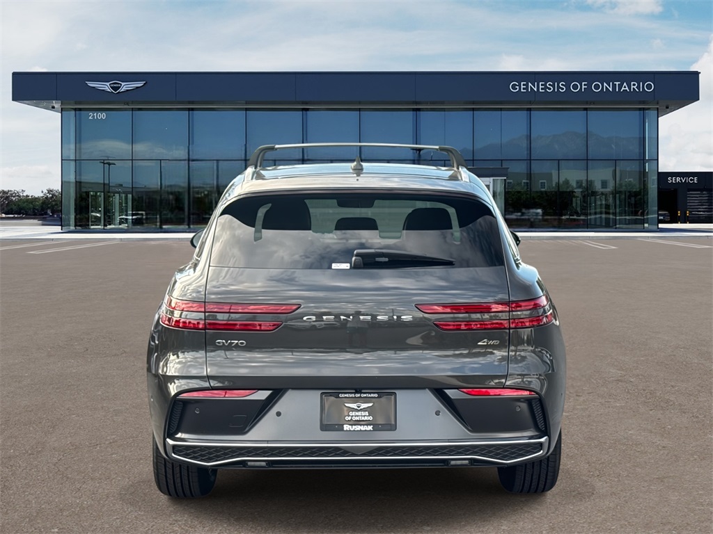 2026 Genesis GV70 2.5T Advanced photo 3