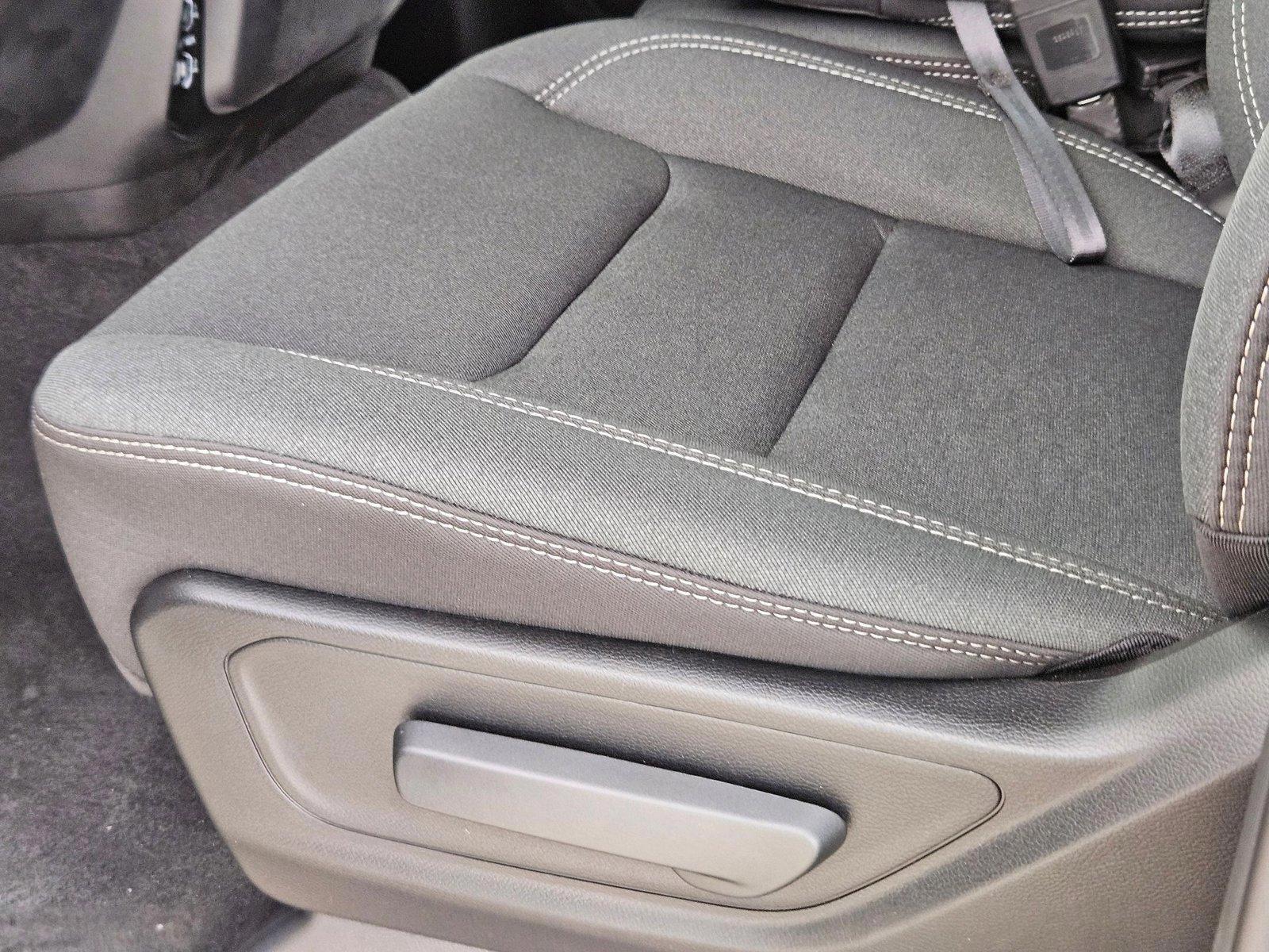 2025 Ram 1500 Tradesman photo 4