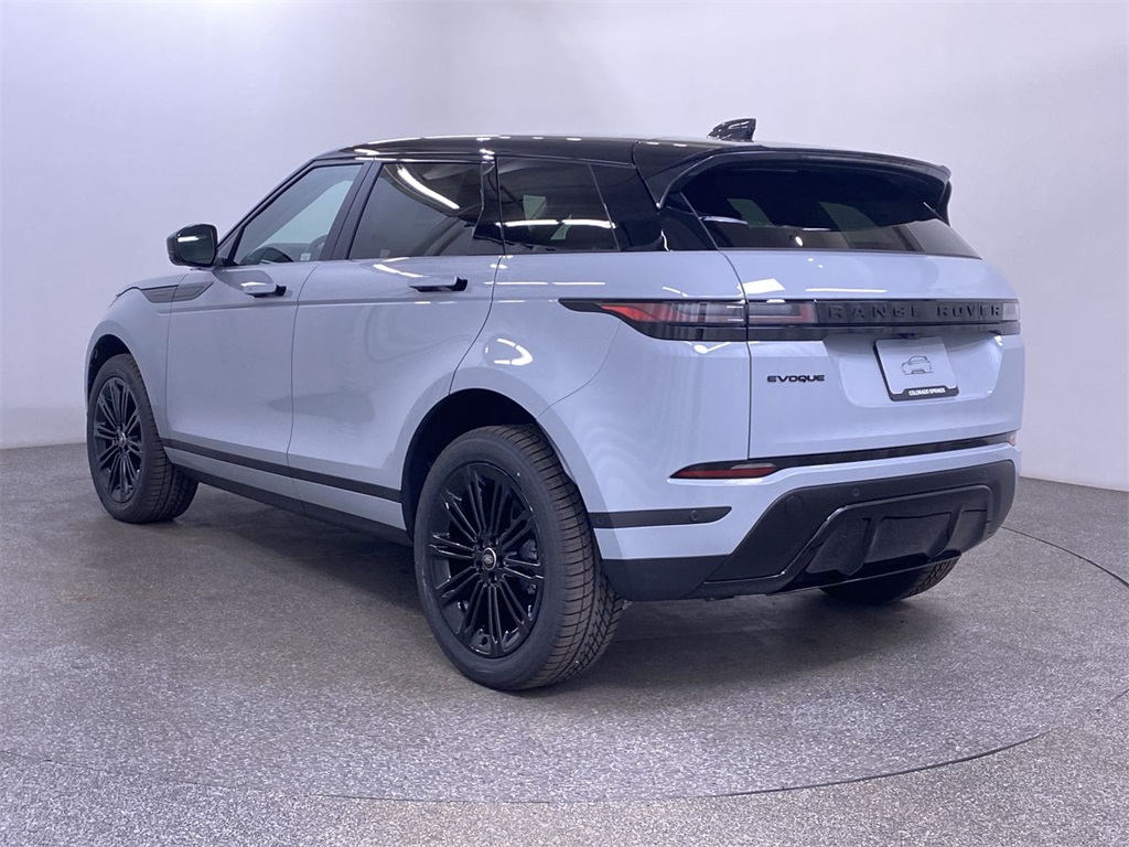2025 Land Rover Range Rover S photo 11