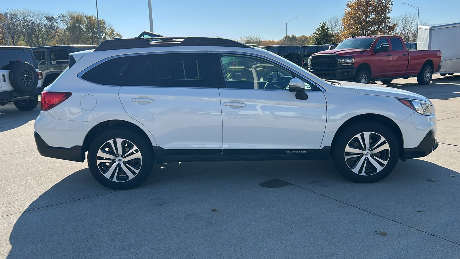 Used 2019 Subaru Outback Limited with VIN 4S4BSAJC3K3282147 for sale in Knoxville, IA