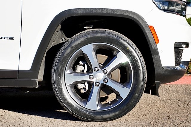 Used 2023 White Jeep Limited image 7