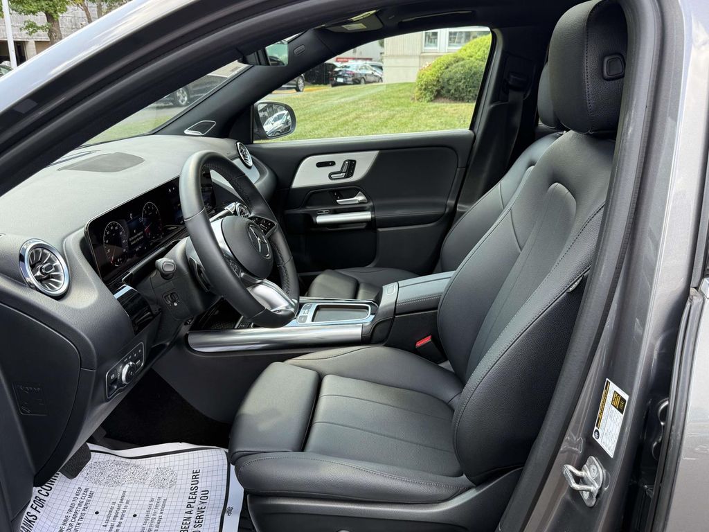 2025 Mercedes Benz GLA 250 4MATIC photo 28