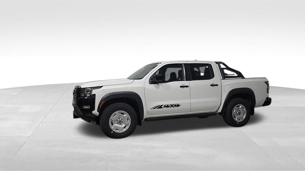 2024 Nissan Frontier SV photo 2