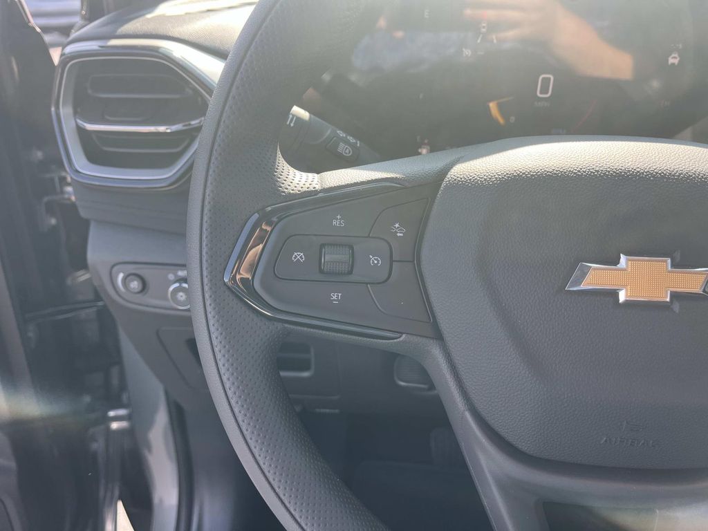 2026 Chevrolet Trailblazer LS photo 15