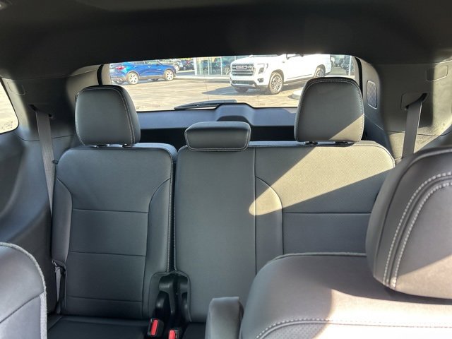 2026 Chevrolet Traverse photo 11