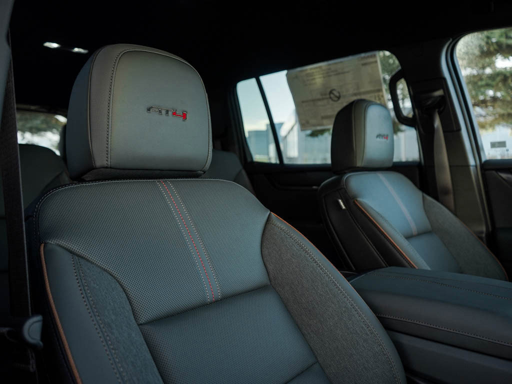 2025 Gmc Acadia AT4 photo 7
