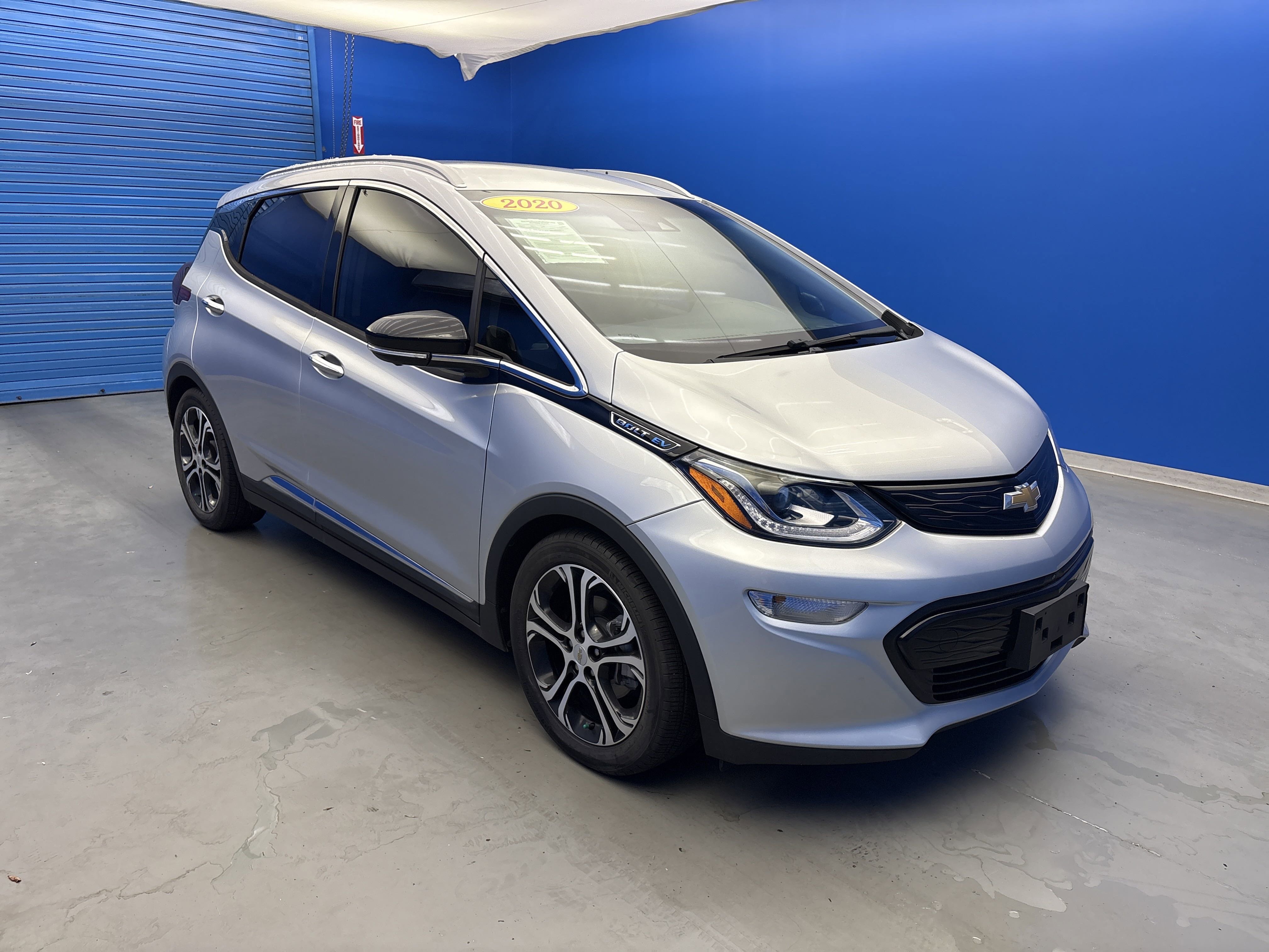 Used 2020 Chevrolet Bolt EV Premier with VIN 1G1FZ6S09L4146922 for sale in Jeffersontown, KY