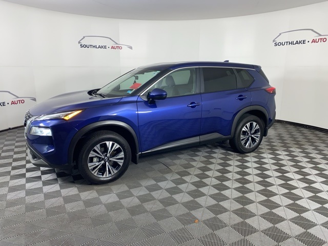 2022 Nissan Rogue SV photo 4