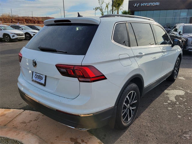 2021 Volkswagen Tiguan R-Line Black SEL photo 4