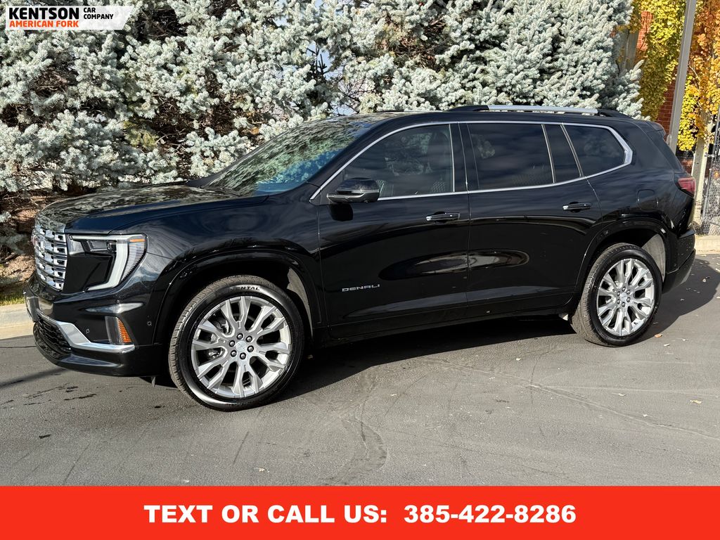 2024 GMC Acadia Denali's photo