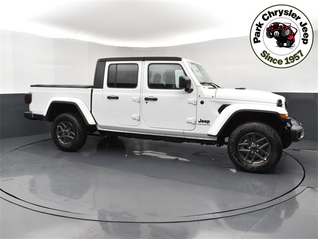 2025 Jeep Gladiator Sport S's photo