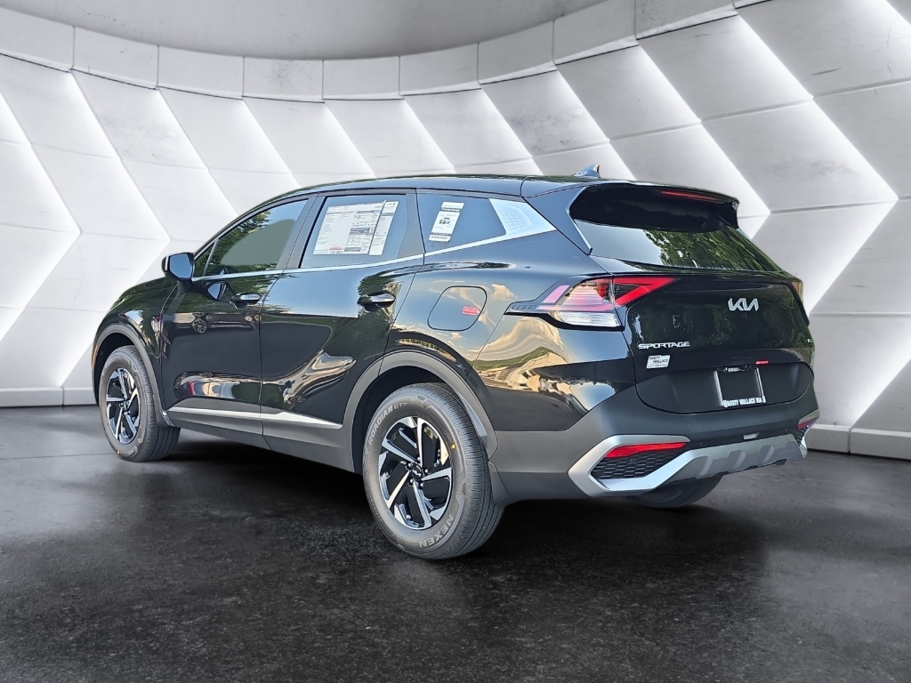 2025 Kia Sportage Hybrid LX photo 3