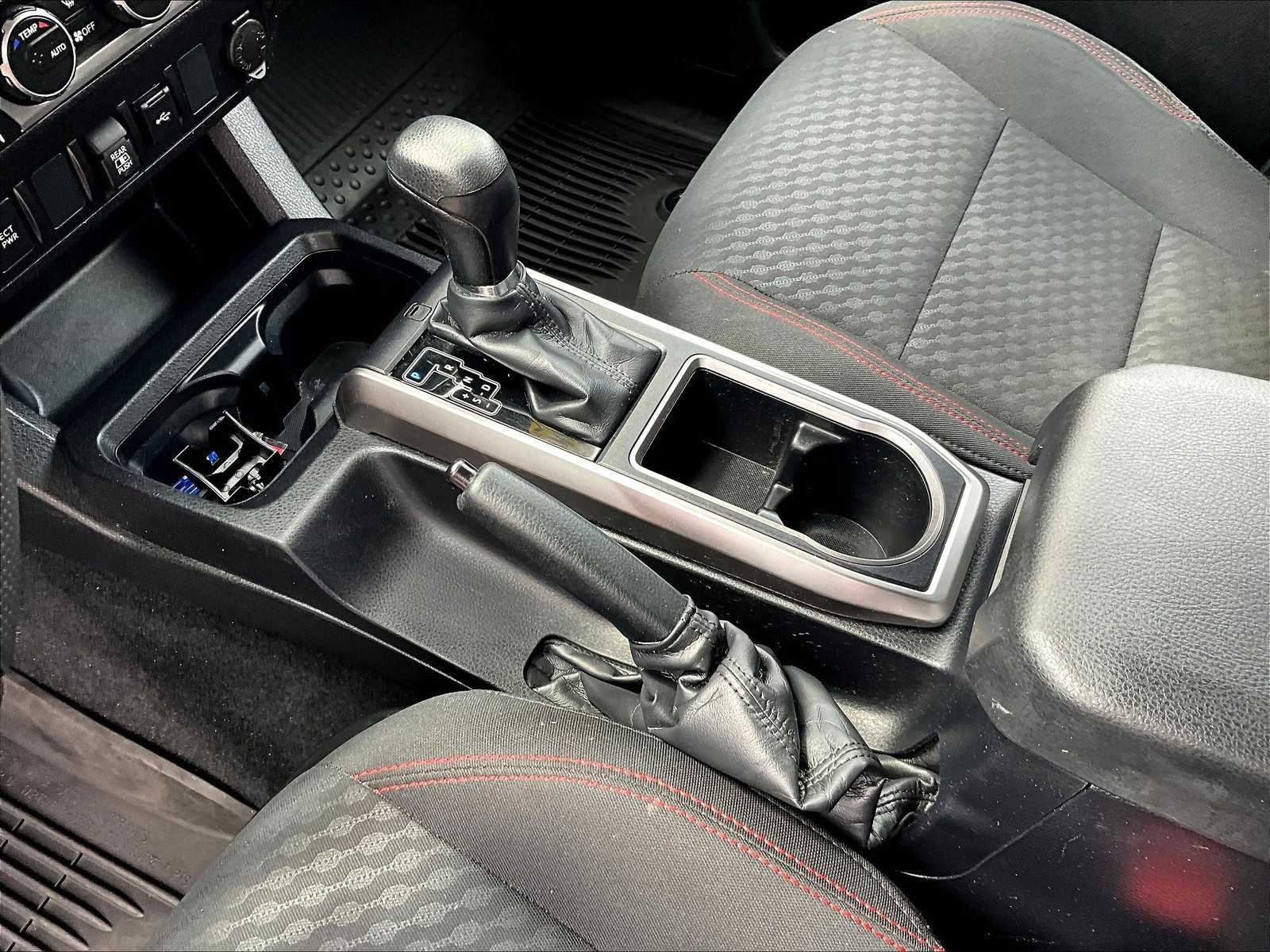 2023 Toyota Tacoma SR5 photo 20