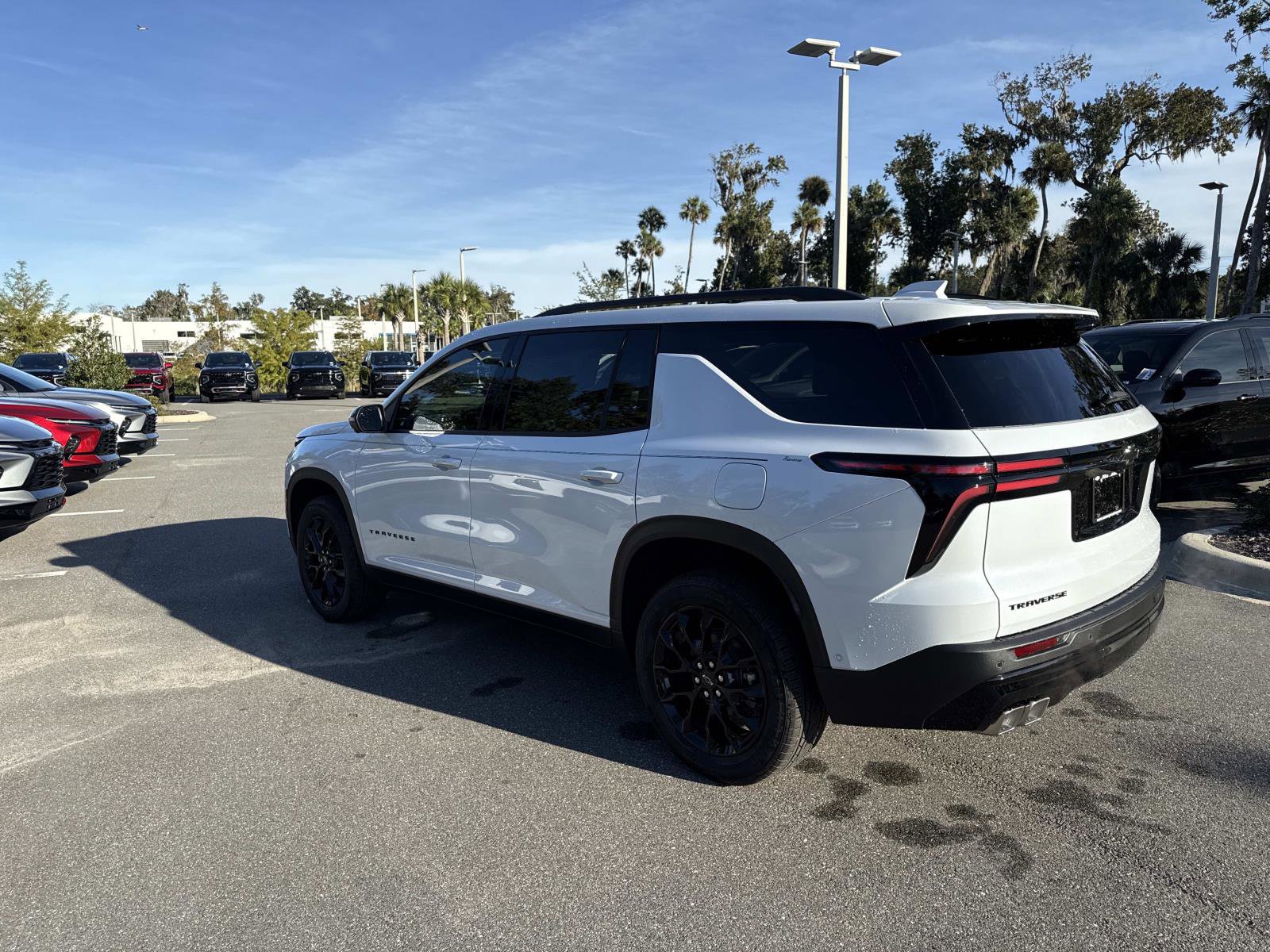 2026 Chevrolet Traverse photo 3