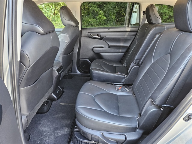2021 Toyota Highlander Hybrid XLE photo 8
